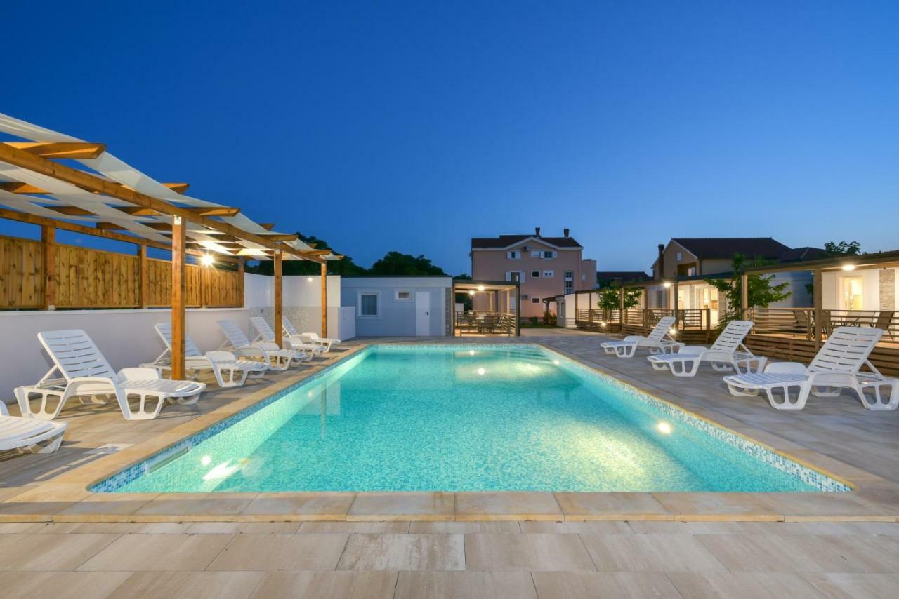 Bungalov Medanic - Private Pool Privlaka  Εξωτερικό φωτογραφία