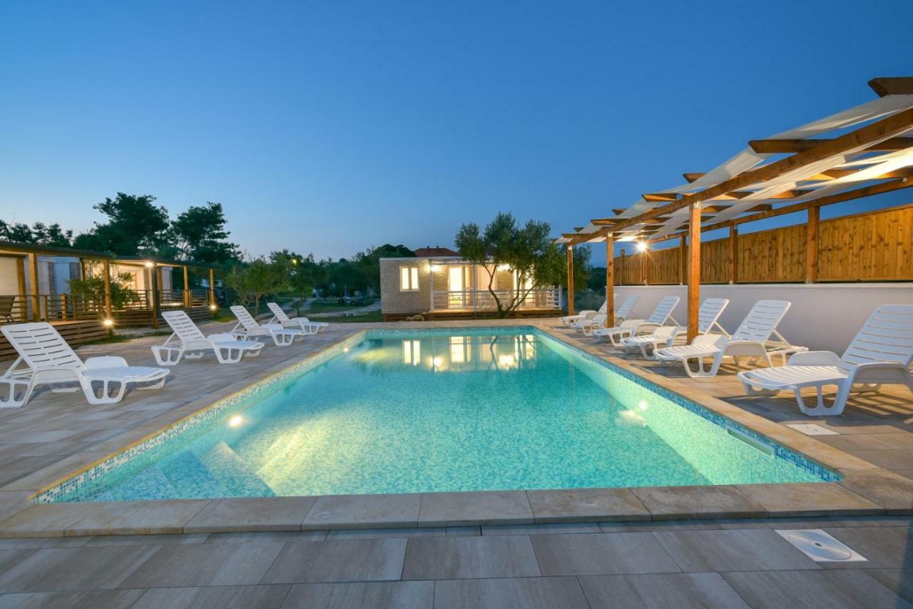 Bungalov Medanic - Private Pool Privlaka  Εξωτερικό φωτογραφία