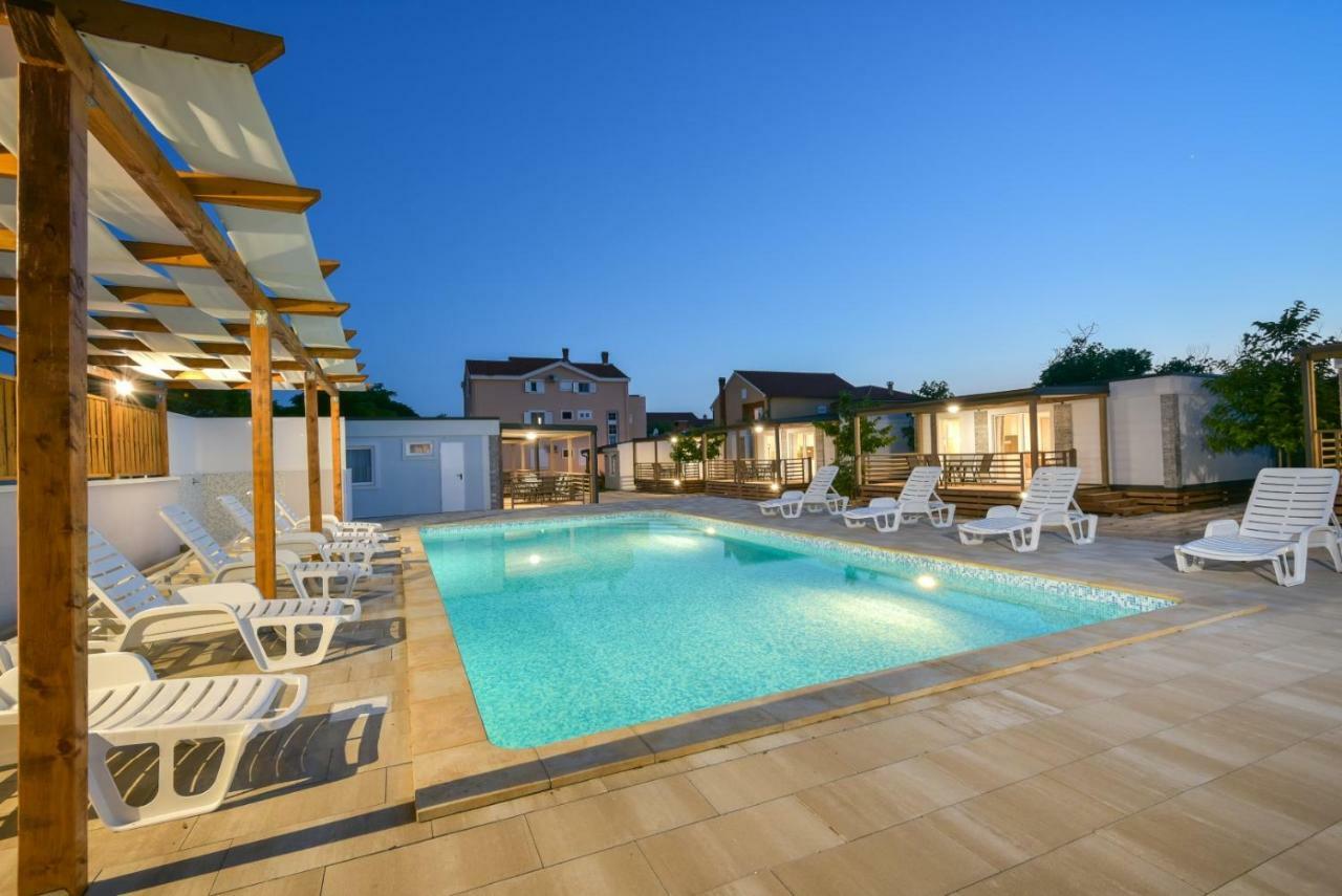 Bungalov Medanic - Private Pool Privlaka  Εξωτερικό φωτογραφία