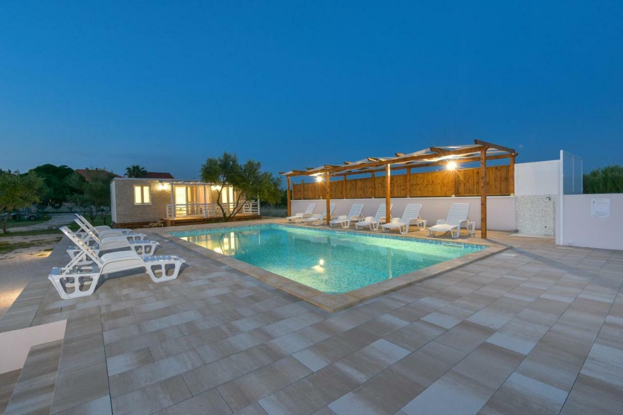 Bungalov Medanic - Private Pool Privlaka  Εξωτερικό φωτογραφία